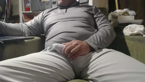 Snapshot of marrieddad19751975 chatting on February 14, 2025, 9:34 am only fans marrieddad19751975 online show from February 14, 2025, 9:34 am