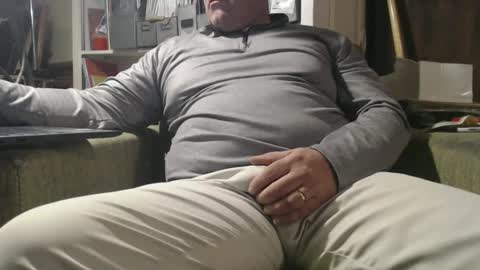 Snapshot of marrieddad19751975 chatting on February 25, 2025, 6:36 am only fans marrieddad19751975 online show from February 25, 2025, 6:36 am