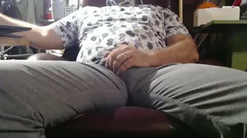 Snapshot of marrieddad19751975 chatting on September 15, 2025, 2:11 am only fans marrieddad19751975 online show from September 15, 2025, 2:11 am