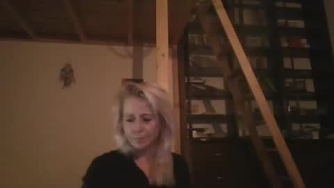 MaryGoRound online show from January 26, 2025, 3:06 am