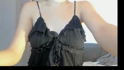 marryloveen online show from September 30, 2025, 5:45 am