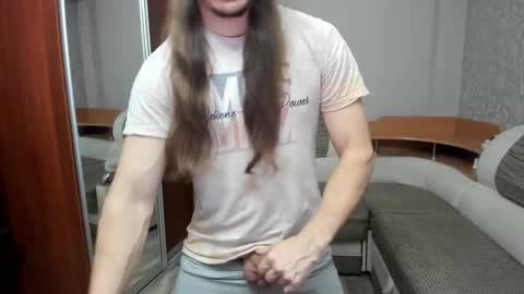 Alan online show from November 21, 2025, 6:06 pm