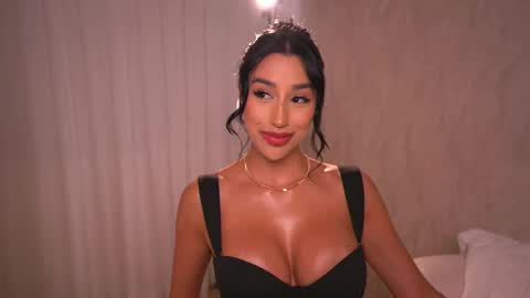     online show from February 12, 2025, 8:18 pm