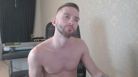 Snapshot of marselle_looker chatting on February 5, 2025, 6:13 am Marselle online show from February 5, 2025, 6:13 am