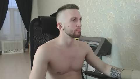 Snapshot of marselle_looker chatting on November 30, 2025, 12:53 pm Marselle online show from November 30, 2025, 12:53 pm