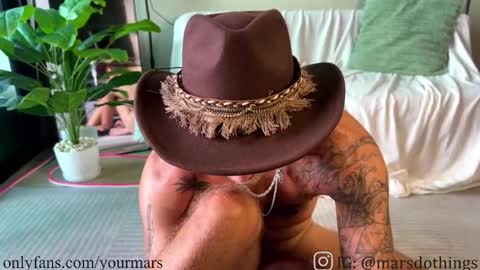 marsloveyou online show from October 14, 2025, 1:50 am