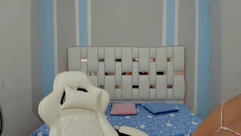 Mar Smith online show from November 4, 2025, 4:44 am