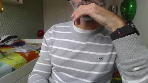 Snapshot of marsupilami_82_ chatting on December 3, 2024, 3:44 pm marsupilami_82_ online show from December 3, 2024, 3:44 pm