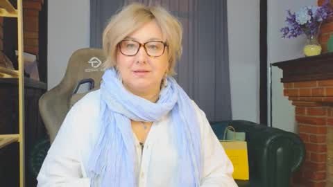 Snapshot of marta_wils chatting on November 19, 2025, 3:28 am marta_wils online show from November 19, 2025, 3:28 am