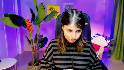 Snapshot of martaedams chatting on November 18, 2025, 6:18 am martaedams online show from November 18, 2025, 6:18 am