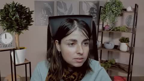 Snapshot of martaedams chatting on December 4, 2025, 6:34 am martaedams online show from December 4, 2025, 6:34 am