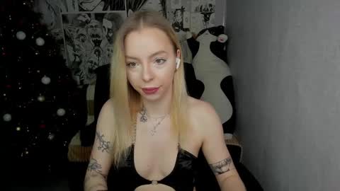 Martha Cameron online show from December 23, 2024, 9:18 pm