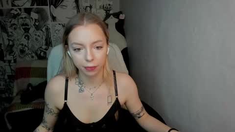 Martha Cameron online show from January 28, 2025, 10:23 pm