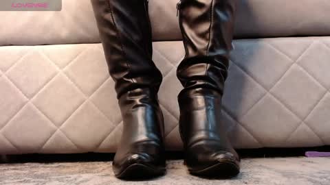 Snapshot of marthina_thompson chatting on June 3, 2026, 1:25 pm marthina thompson online show from June 3, 2026, 1:25 pm