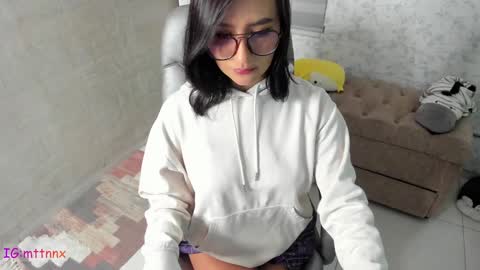 Snapshot of martiiinaa_ chatting on February 6, 2025, 12:37 pm Martina online show from February 6, 2025, 12:37 pm
