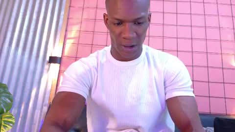 Snapshot of martin_killer chatting on June 25, 2026, 1:16 am Martin online show from June 25, 2026, 1:16 am
