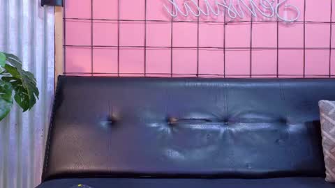 Snapshot of martin_killer chatting on July 9, 2026, 1:31 am Martin online show from July 9, 2026, 1:31 am