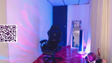 Snapshot of martina_adams chatting on February 6, 2025, 1:27 am mari online show from February 6, 2025, 1:27 am