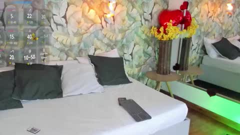 Snapshot of martina_adams chatting on November 17, 2025, 1:06 pm mari online show from November 17, 2025, 1:06 pm