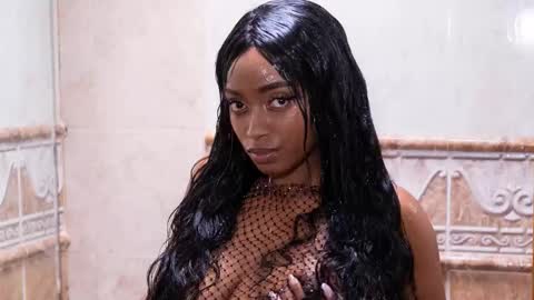 Laura online show from January 12, 2026, 6:46 pm