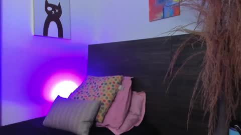 martina mIIler online show from February 21, 2025, 1:00 pm