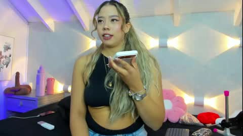 martina mIIler online show from June 3, 2026, 12:08 pm