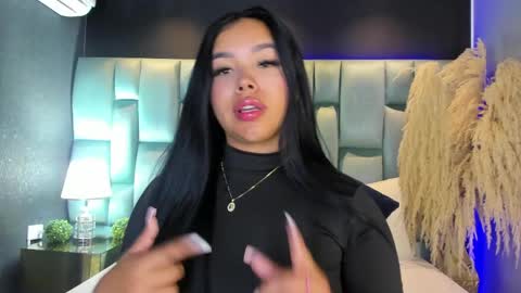 Snapshot of martinagarcia__ chatting on April 16, 2026, 10:12 pm Martina Garcia online show from April 16, 2026, 10:12 pm