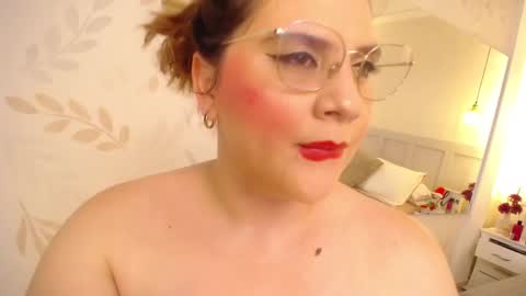 Martina  online show from December 4, 2025, 1:15 am