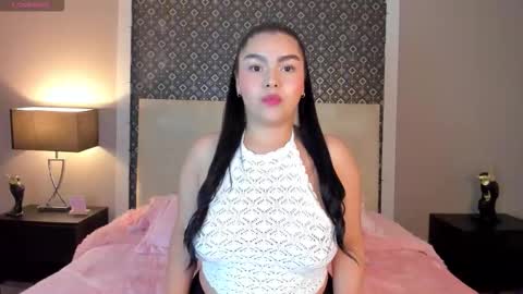martinaolson online show from October 15, 2025, 8:31 pm