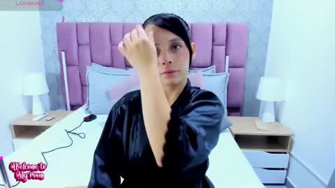 martina rizzi online show from October 28, 2025, 4:16 am