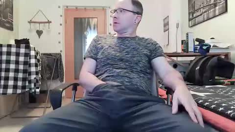 Snapshot of martingersdorf85 chatting on November 10, 2025, 12:04 pm Martin online show from November 10, 2025, 12:04 pm