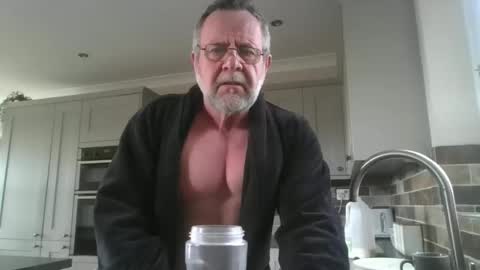 Snapshot of martinrgbxxxx chatting on March 25, 2026, 8:53 am martinrgbxxxx online show from March 25, 2026, 8:53 am