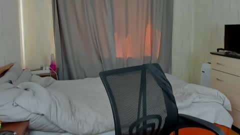 Snapshot of martintw_17 chatting on May 19, 2026, 5:03 am martintw_17 online show from May 19, 2026, 5:03 am