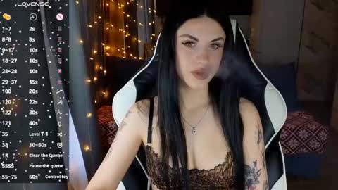 Snapshot of mary___moore chatting on December 27, 2024, 5:20 am Maria online show from December 27, 2024, 5:20 am