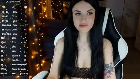 Snapshot of mary___moore chatting on January 24, 2025, 1:13 am Maria online show from January 24, 2025, 1:13 am