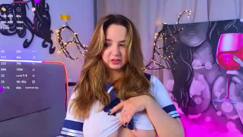 mary_broks online show from December 22, 2025, 7:16 am