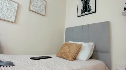 mary_cute9 online show from January 8, 2026, 11:45 am