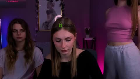 Snapshot of mary_meow_hot chatting on January 13, 2026, 10:20 am Mary online show from January 13, 2026, 10:20 am