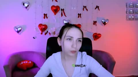 Snapshot of mary_moon__ chatting on February 17, 2026, 9:50 am mary_moon__ online show from February 17, 2026, 9:50 am