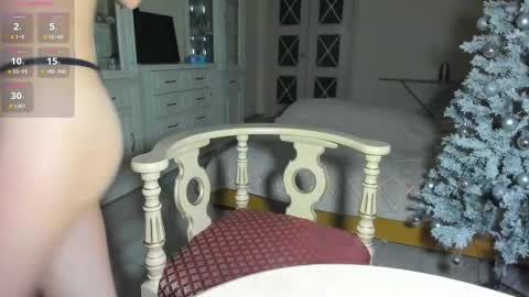 MarieQueenie online show from February 6, 2026, 8:34 pm