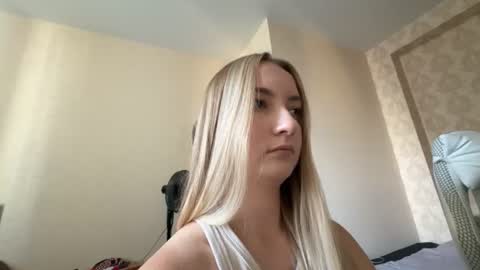 Snapshot of mary_rage chatting on June 29, 2026, 1:55 pm mary_rage online show from June 29, 2026, 1:55 pm