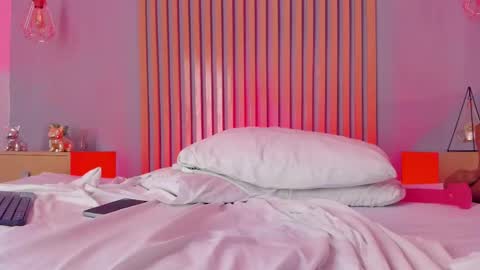 Snapshot of mary_suarez chatting on February 20, 2025, 6:50 am Maria online show from February 20, 2025, 6:50 am