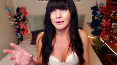 Mary online show from September 30, 2025, 11:21 pm