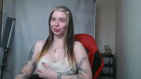 Snapshot of maryh0tlove chatting on April 19, 2026, 9:41 am maryh0tlove online show from April 19, 2026, 9:41 am