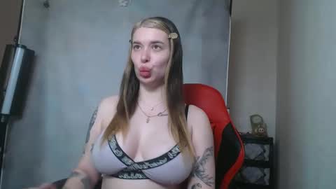 Snapshot of maryh0tlove chatting on May 4, 2026, 10:11 am maryh0tlove online show from May 4, 2026, 10:11 am