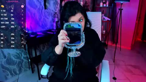 Mary online show from November 26, 2025, 6:47 am