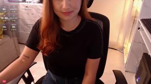 Angela online show from December 14, 2024, 3:15 pm