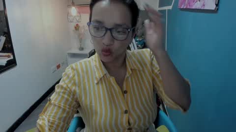 Snapshot of marylinmilf chatting on December 2, 2024, 11:07 pm Marylin online show from December 2, 2024, 11:07 pm