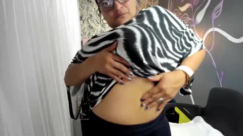 Snapshot of marylinmilf chatting on March 1, 2025, 10:53 pm Marylin online show from March 1, 2025, 10:53 pm