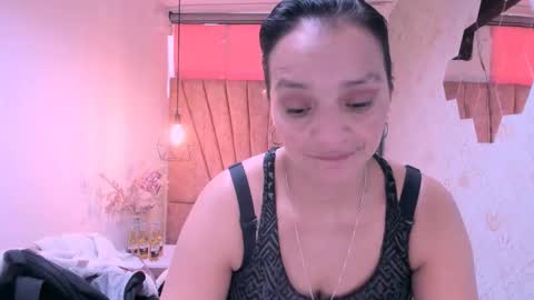 Snapshot of marylinmilf chatting on September 16, 2025, 7:48 pm Marylin online show from September 16, 2025, 7:48 pm